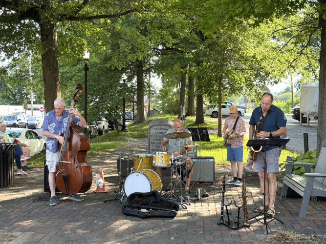 Picture This: Enjoying the summer sun for Marietta Main Street's June First Friday